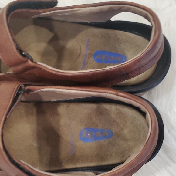 Wolky Brown Comfort Leather Clogs - Picture 3 of 12